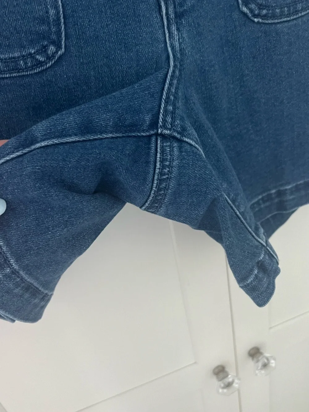 Talbots PATCH POCKET DENIM SHORTS - WILEY WASH Women’s Mid-Length. Size 6 - Picture 7 of 14